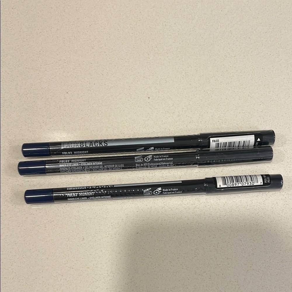 Nyx Midnight Blue Sealed Eyeliner Pencils